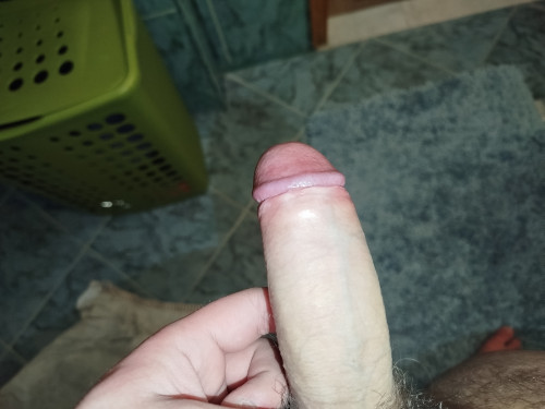 1000006895